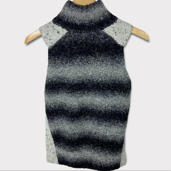 Intermix Wool Knit Sweater Top Grey Striped Size P or XS Sleeveless Chunky Gray - Picture 3 of 10